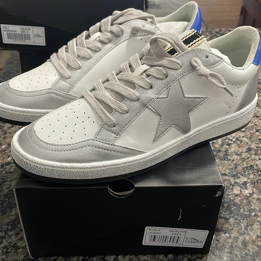 NIB ShuShop lace up sneakers women’s size 9